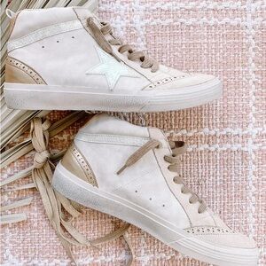 ShuShop Serena Hightop • Lt Grey • Size 7 1/2 • Like New